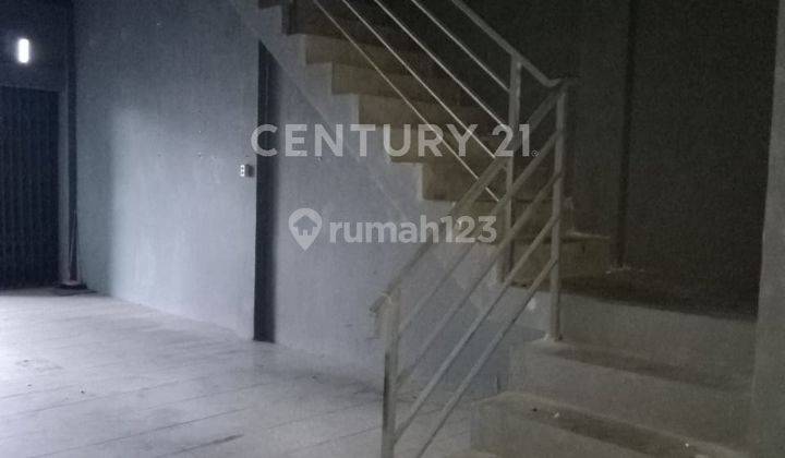 DISEWAKAN RUKO DI JALAN KARNA SOSIAL .   2