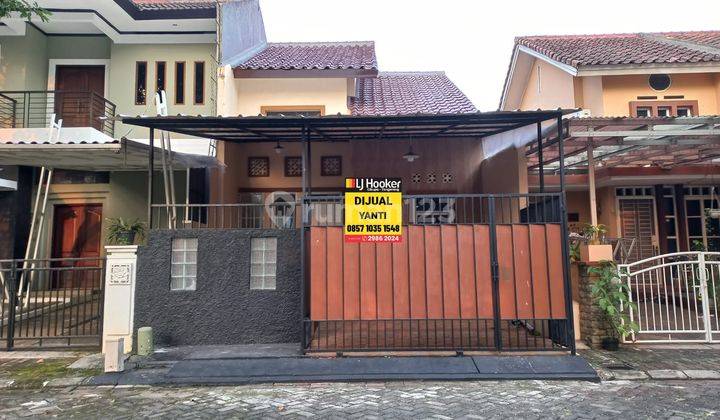  Rumah di Taman palma  depan taman 1