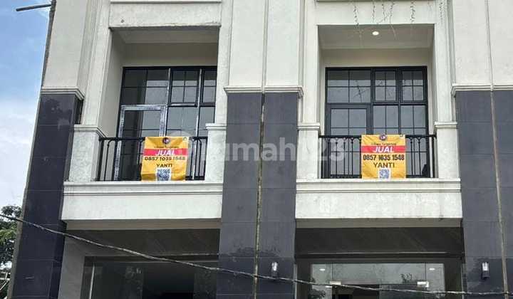 Ready-to-Occupy Attached Shophouse