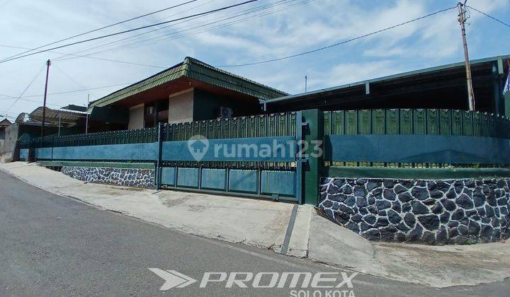 Dijual Rumah Luas di Pajang, Solo 2