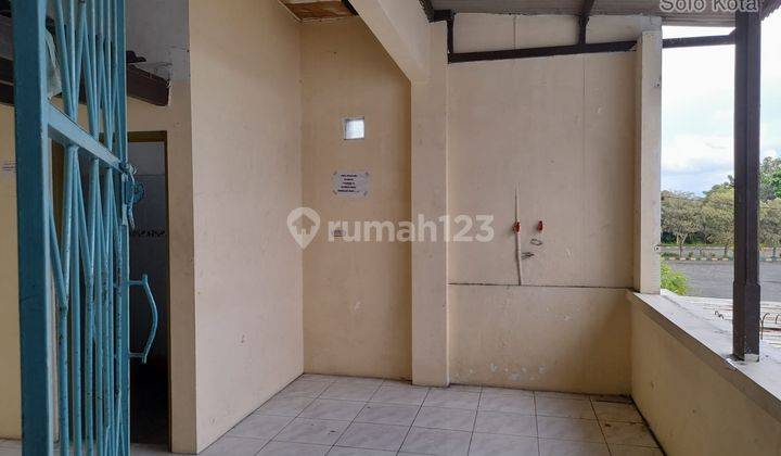 Ruko Bagus Siap Pakai Akses Mudah Lingkungan Ramai  4