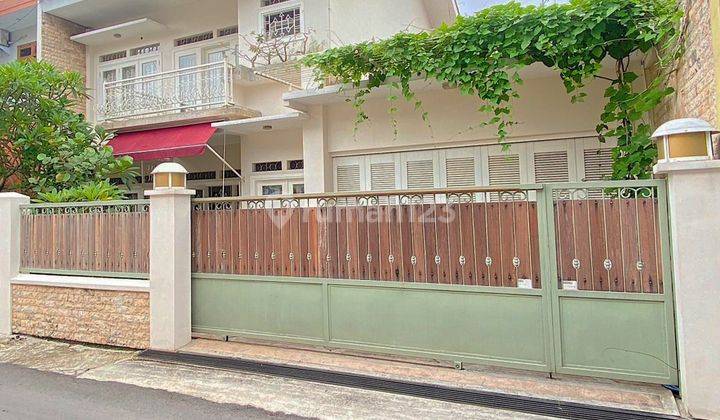 Disewakan Rumah Mewah Jl. Soka Solo 1