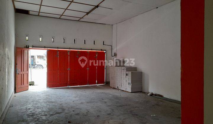 Ruko siap pakai strategis di Yos Sudarso 3