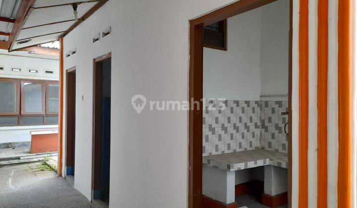 Ruko siap pakai strategis di Yos Sudarso 6