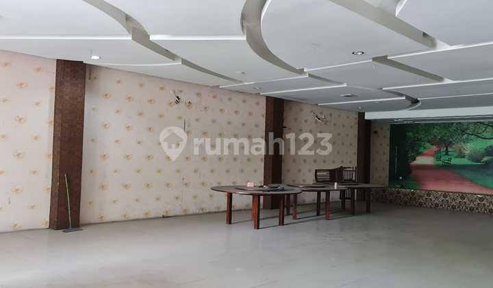 Resto siap pakai di tengah kota Jebres Solo 5