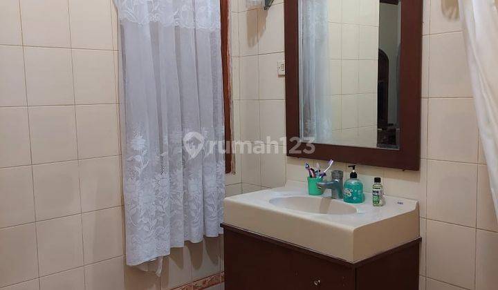 Rumah 2 Lt Bagus Siap Huni di Jebres Solo 12