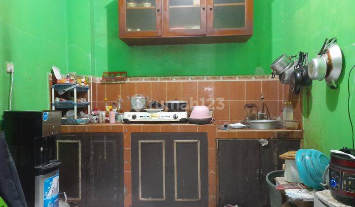 Rumah 2 Lt siap huni di PeRum Klodran Karanganyar 6
