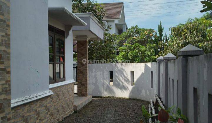 Rumah Lux Luas Nyaman Full Furnished di Kawaluyaan Bandung 1