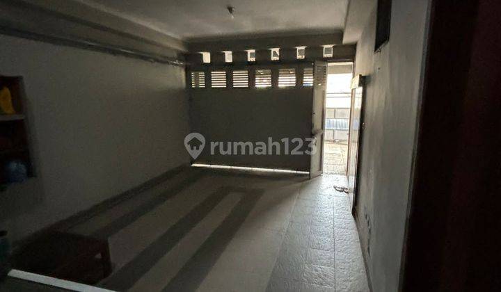 Dijual Rumah Hoek di Turangga, Strategis 2