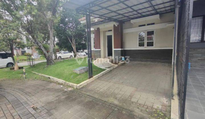 Di Jual Cepat Dan Murah Rumah Hook di Kota Baru Parahyangan 2