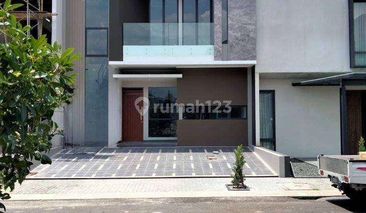  Dijual Rumah Baru di Singgasana Pradana Cluster Favorit  1