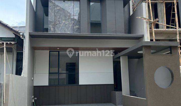 Dijual Rumah Baru 100% Smart Door di Setra Duta Grande 1