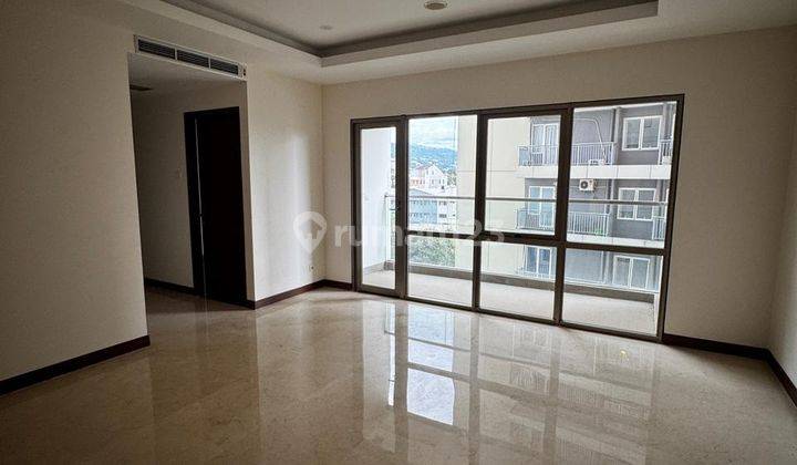 Apartemen Hegarmanah 3BR Unfurnished Private Lift 1