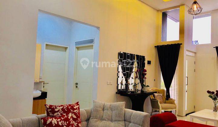 Rumah Cantik Siap Huni Di Kota Baru Parahyangan  Rumah SHM - Sertifikat Hak Milik Furnished Baru di Wangsa kerta 2, Kota Baru Parahyangan 2