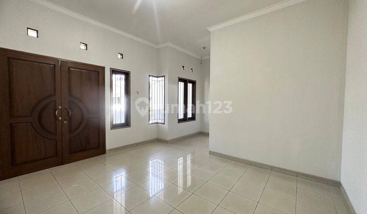 Dijual Rumah Terawat Dengan Lokasi Strategis di Kota Bandung 1