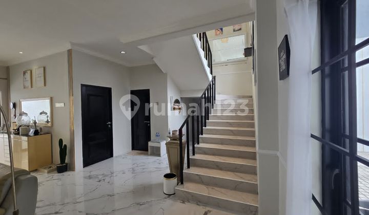 Luxury Spacious Ready-to-Live House in Gegerkalong Permai Complex