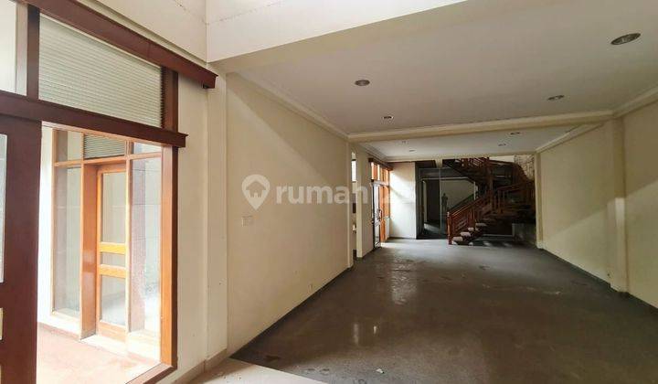 Rumah Luas Siap Huni Tengah Kota Karang Layung Sukajadi Bandung 2