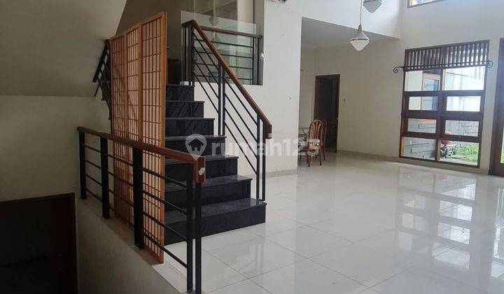 Rumah Siap Huni Semi Furnished di Setra Duta Bandung Utara 1