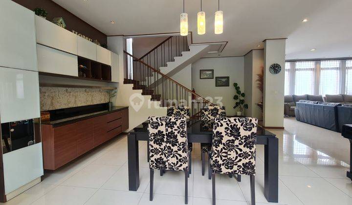 Rumah Ada Kolam Renang Furnished di Setra Duta Pasteur Bandung 2