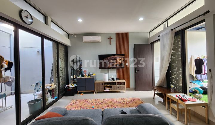 Rumah Bagus di Cluster Flora Strategis Dekat Summarecon Bandung Rumah Bagus di Cluster Flora Strategis Dekat Summarecon Bandung