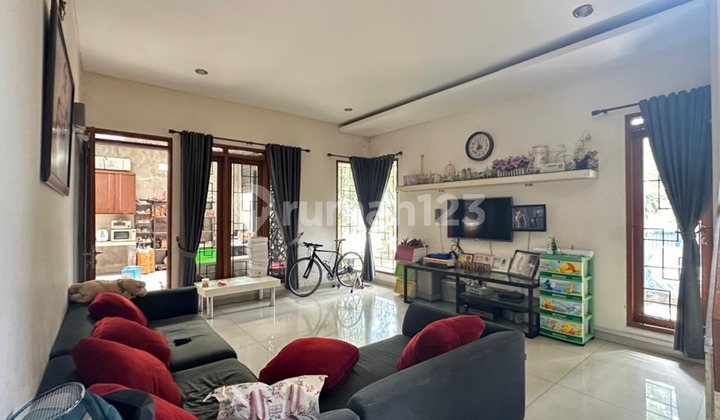 Rumah 2 Lantai Siap Huni di Lokasi Strategis Batununggal Bandung