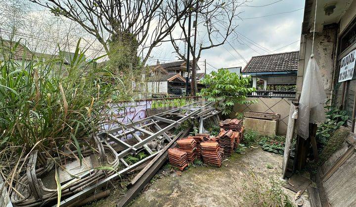 Dijual Rumah Tua Luas Tanah di Perumahan Antapani Bandung 1