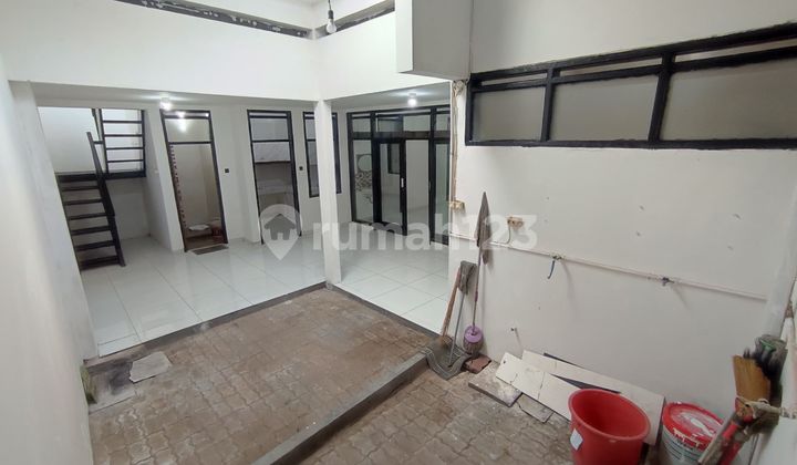 Rumah Luas di Leuwisari, Bojongloa Kidul, Kota Bandung 2