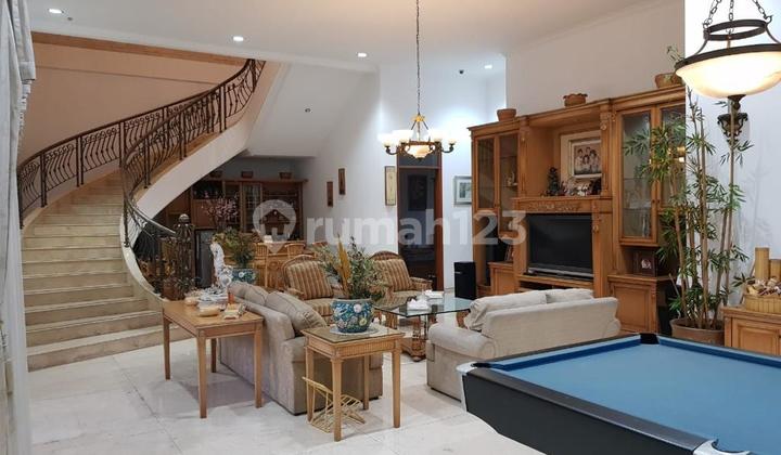 Rumah Luas dengan Kolam Renang di Sinarmanah, Sukajadi Pasteur Rumah Luas dengan Kolam Renang di Sinarmanah, Sukajadi Pasteur