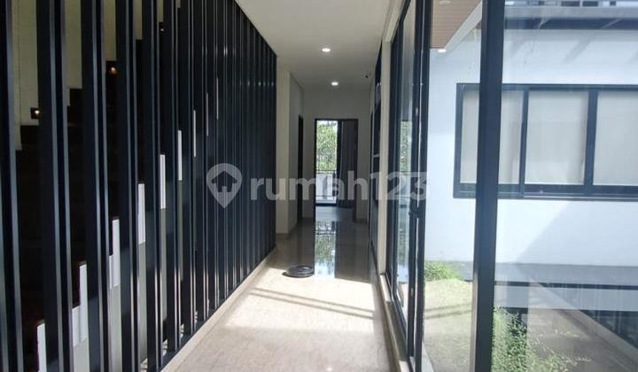 Rumah Lux di Tatar Jingganagara Kota Baru Parahyangan Rumah Lux di Tatar Jingganagara Kota Baru Parahyangan