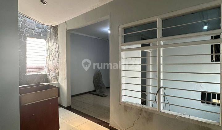 Dijual Rumah 2 Lantai di Taman Kopo Indah 2 2