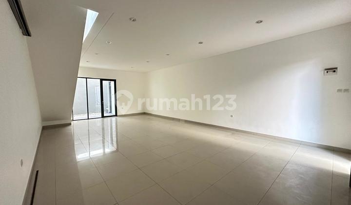 Ruko Bagus Terawat Strategis di Gatot Subroto Kota Bandung Ruko Bagus Terawat Strategis di Gatot Subroto Kota Bandung