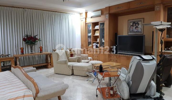 Luxury 2-Story House with Swimming Pool in Sinarmanah, Sukajadi 2