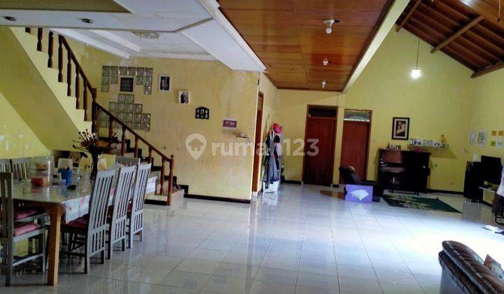 Dijual Rumah Bagus Dan Terawat 2 Lantai Siap Huni di Bandung  2