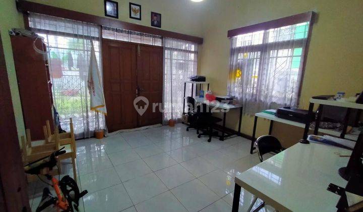 Dijual Rumah Bagus Dan Terawat 2 Lantai Siap Huni di Bandung  1