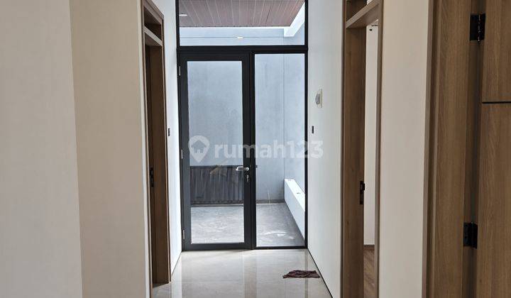 Di Jual Rumah Baru Minimalis Modern 2 Lantai di Kota Bandung 1