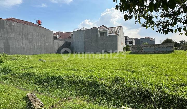 Price Drop! Land in a Complex on Mainroad, Batununggal Area