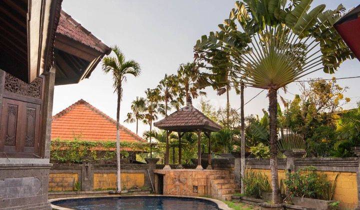 Rumah Mewah Villa Siap Huni Area Kerobokan Kuta Utara Badung Bali 1