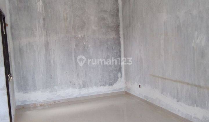 Rumah 2 lantai sayap di Jalan Sukarno Hatta 2