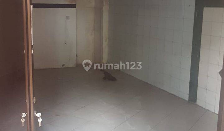 For Rent : Ruko 2 lantai di Main Road Kopo 4