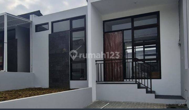 Rumah Minimalis Modern Di Kawasan Utara Cimahi Drngan Pemandangan Asri Baru 1