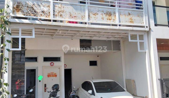 Jual Rumah Tengah Kota 1