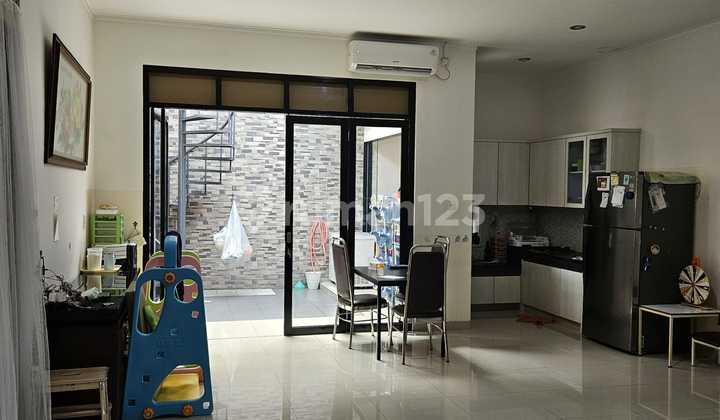 Jual Rumah Satu Lantai Siap Huni Taman Holis Indah 1