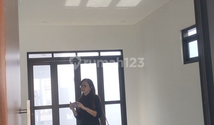 Rumah Baru 2 Lantai Di Batununggal 2