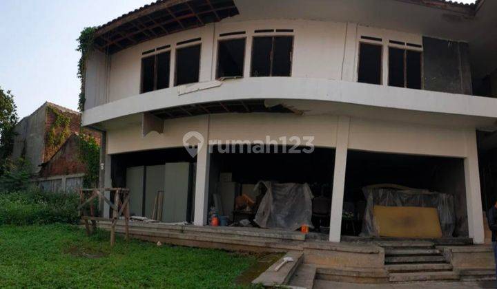 Ruko 3 lantai daerah ramai 2