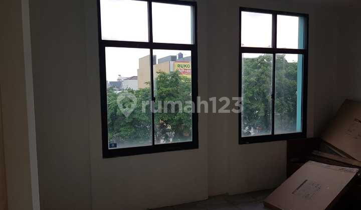 Jual Ruko 3 Lt Muara Karang, Pluit hadap Jalan Raya Utama  5