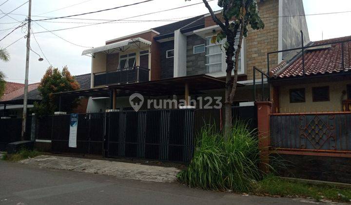 Rumah Dijual Siap Huni 2 Lantai di Margahayu Raya 1