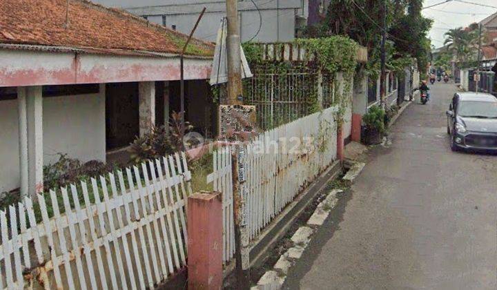 Dijual murah Rumah lama  hitung tanah lokasi strategis 3