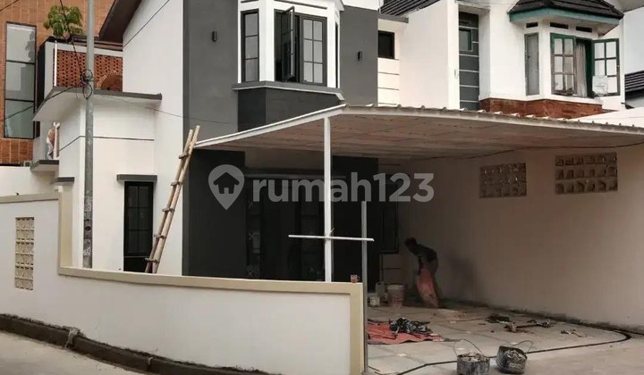 Dijual Rumah Baru 2 Lantai Posisi Hook di Cijaura Buahbaru