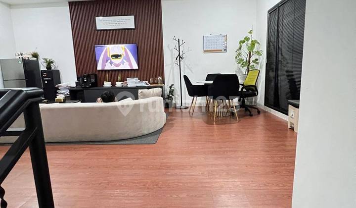 Dijual Rumah Siap Huni bisa untuk Kantor Lokasi Strategis Area Sayap Riau 