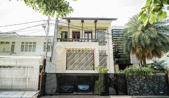 Disewakan Rumah 3+1 BR Luas 320m2 Senopati Area Strategis Unit Jakarta Selatan 1